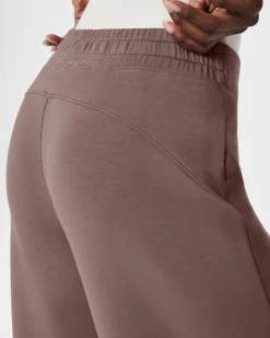 Outlet AirEssentials Wide Leg Pant In Pants|Shop All Athleisure