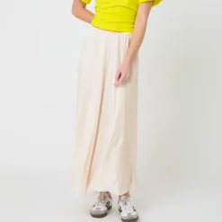 Hot Ali Maxi Skirt In Skirts