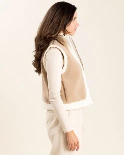 Outlet Banff Vest In All Outerwear