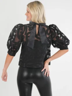 Outlet Bella Top In Blouses