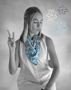 Hot Carolina Gameday Scarf In Light /Navy Scarves