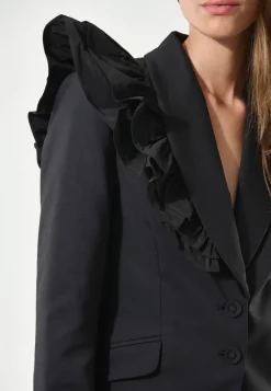 Sale Flounca Jacket In All Outerwear
