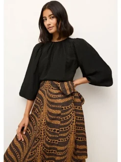 New Harly Top In Blouses