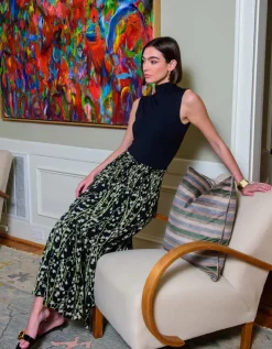 Hot Izzy Midi Skirt In Skirts