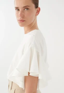 New Jenthy Top In Netural White *FINAL SALE* Basics And Tees