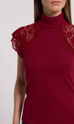 New Jessenia Top In Basics And Tees|Blouses