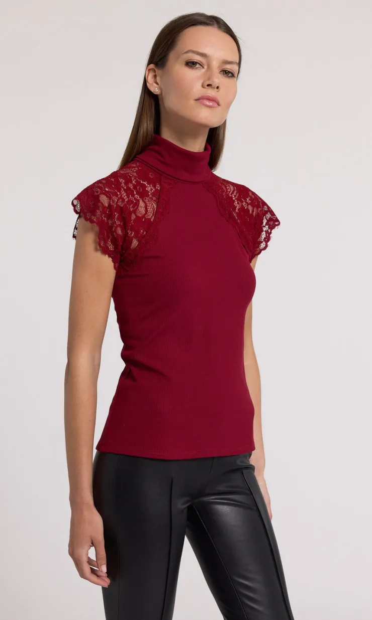 New Jessenia Top In Basics And Tees|Blouses