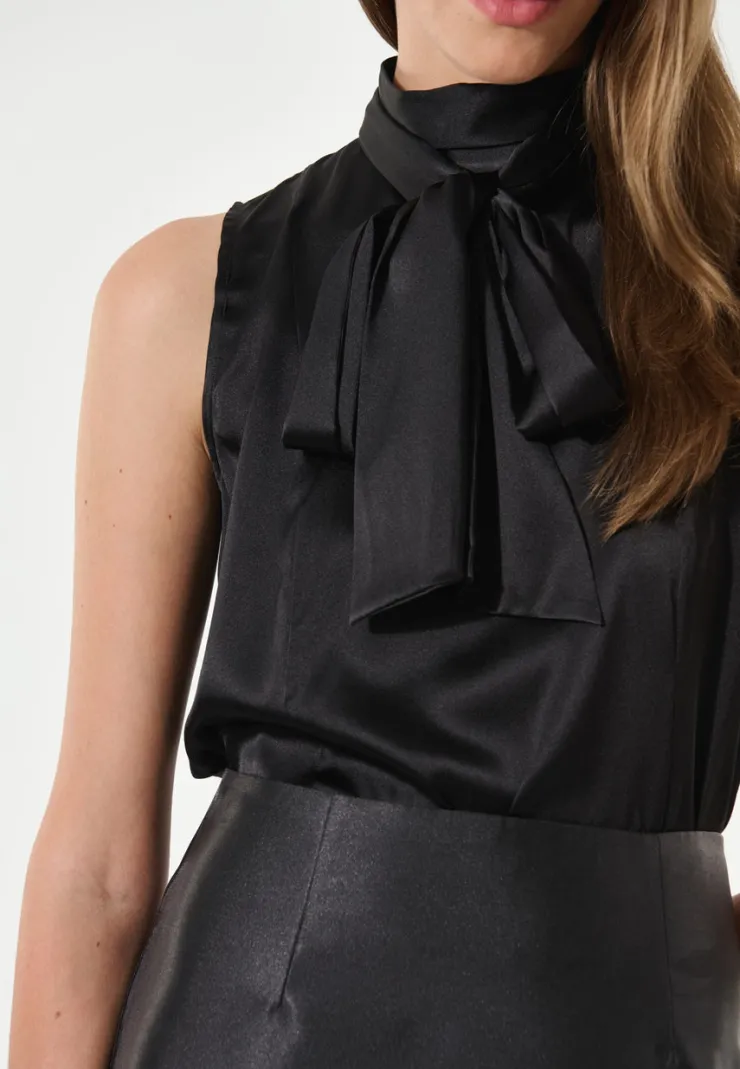 Sale Lucia Top In Blouses