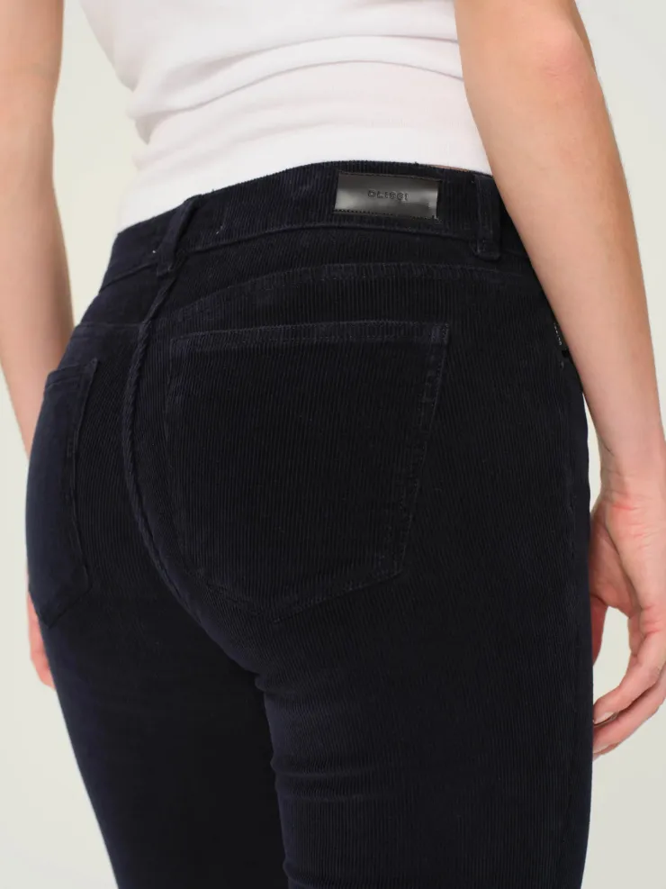 New Mara Straight Ankle In Denim