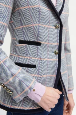 Hot Sevilla Jacket In All Outerwear